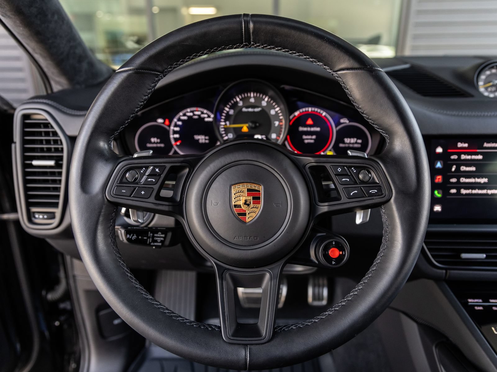 Certified 2023 Porsche Cayenne Turbo GT AWD/4WD image 37