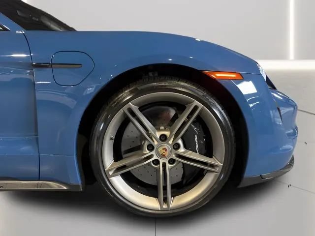 Used 2021 Porsche Taycan Turbo S AWD/4WD image 30