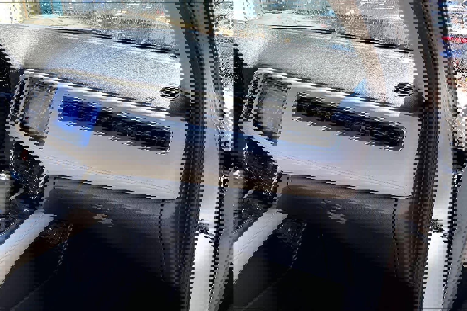 Used 2016 Honda HR-V EX-L image 19