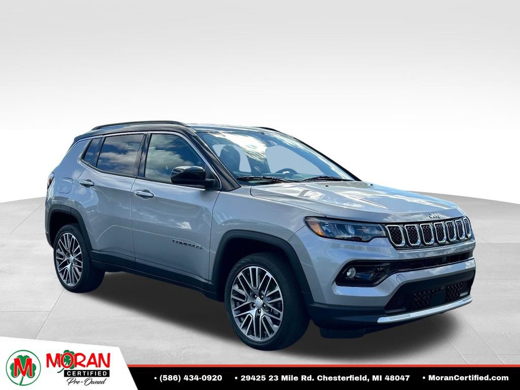 Used 2023 Jeep Compass Limited AWD/4WD image 7