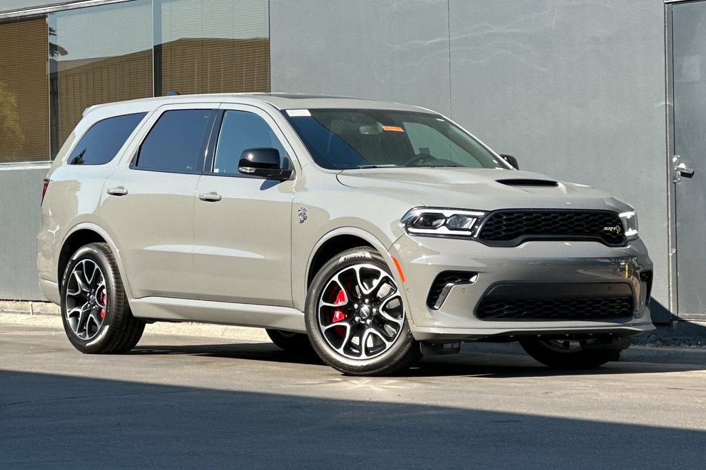 New 2026 Dodge Durango SRT Hellcat w/ Trailer Tow Group IV AWD/4WD image 2