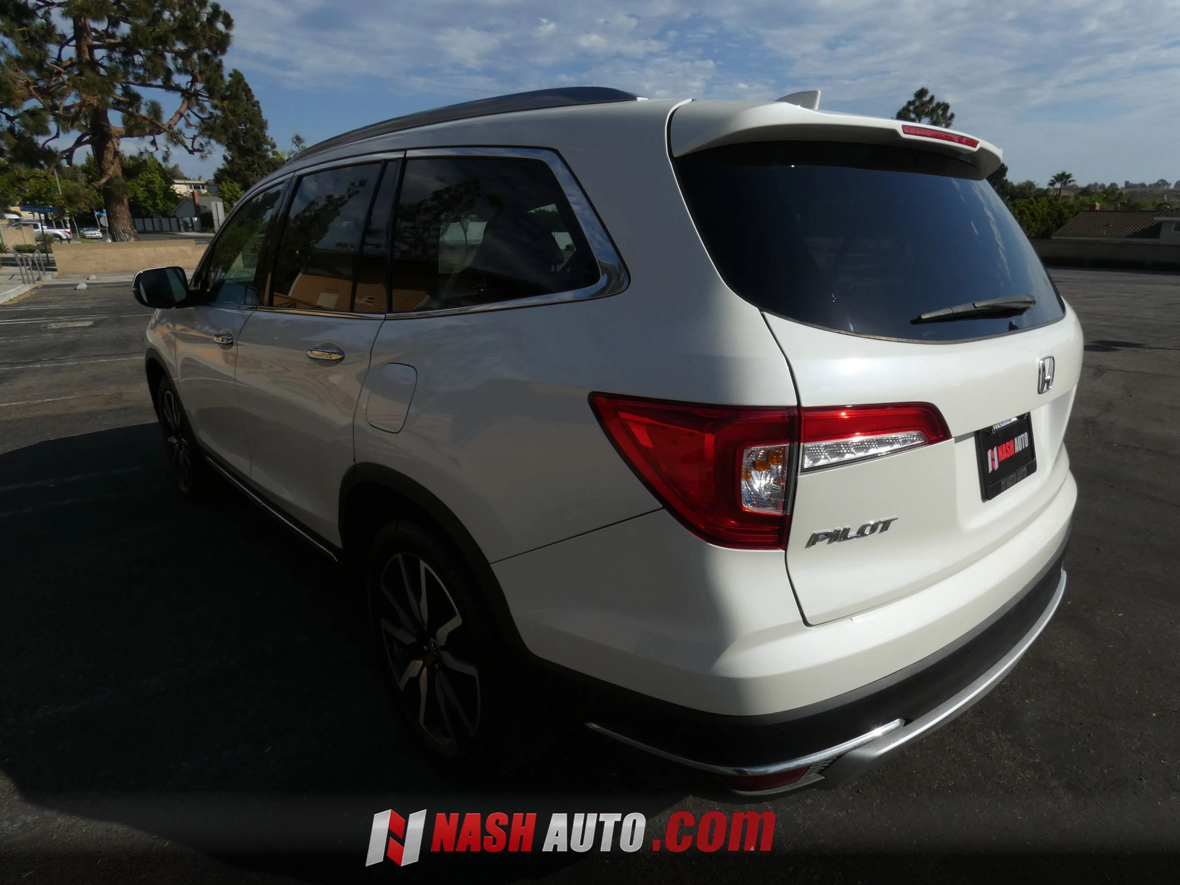 Used 2019 Honda Pilot Touring image 12