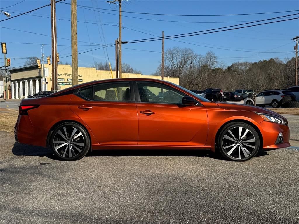 Used 2019 Nissan Altima 2.5 SR image 2