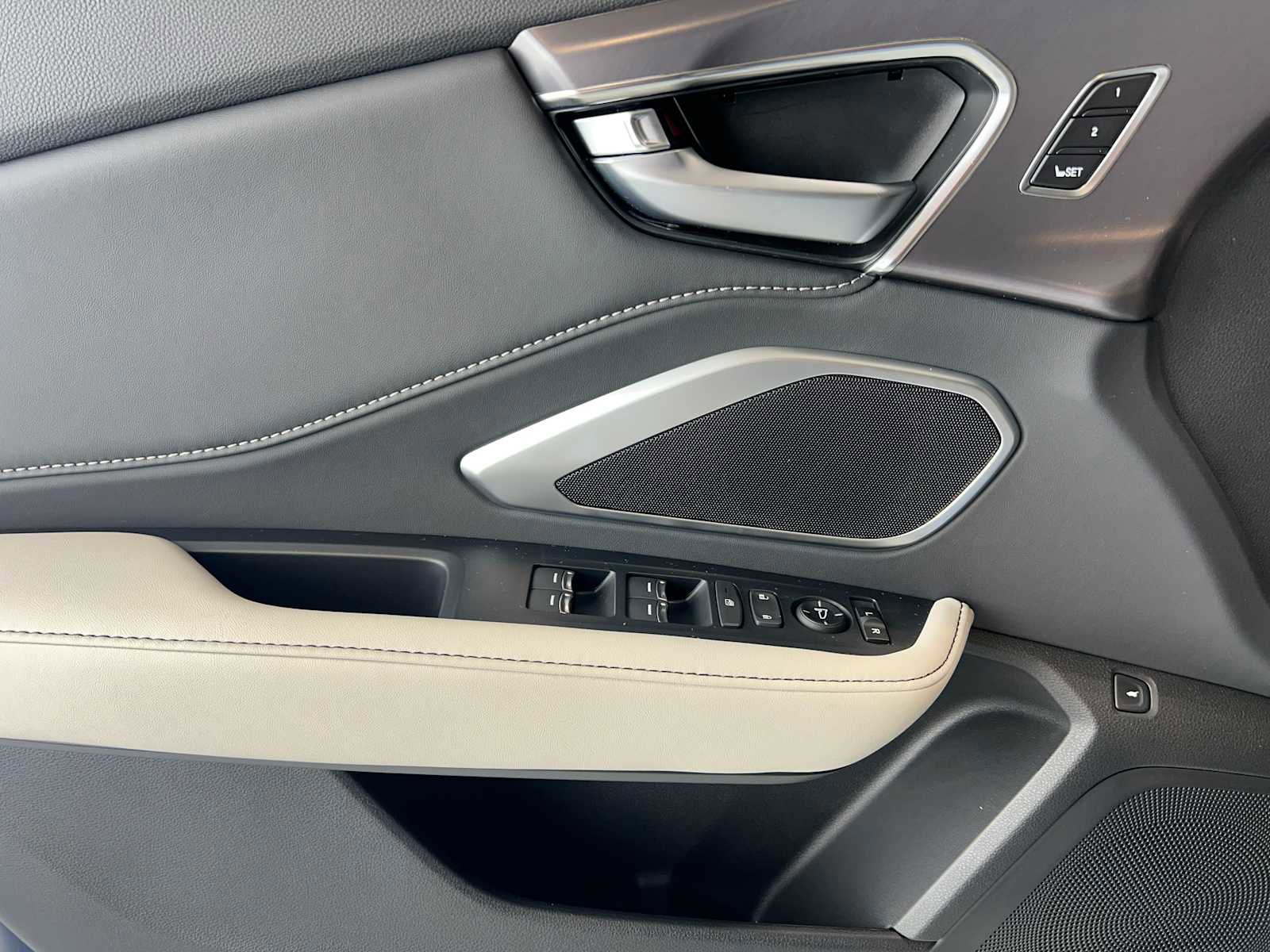 New 2026 Acura RDX SH-AWD image 16