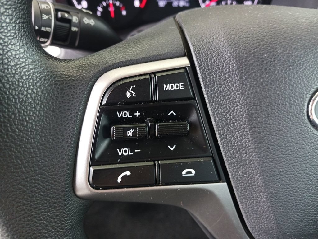 Used 2022 Hyundai Accent SEL FWD image 32