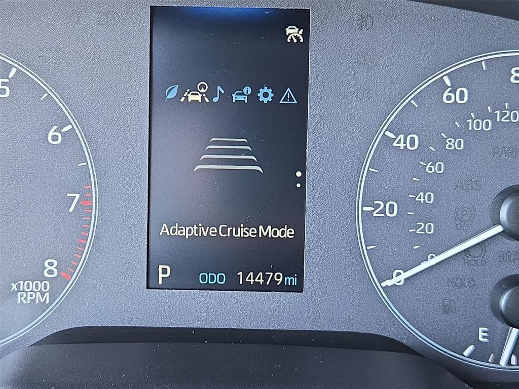 Used 2024 Toyota Corolla Cross LE FWD image 4