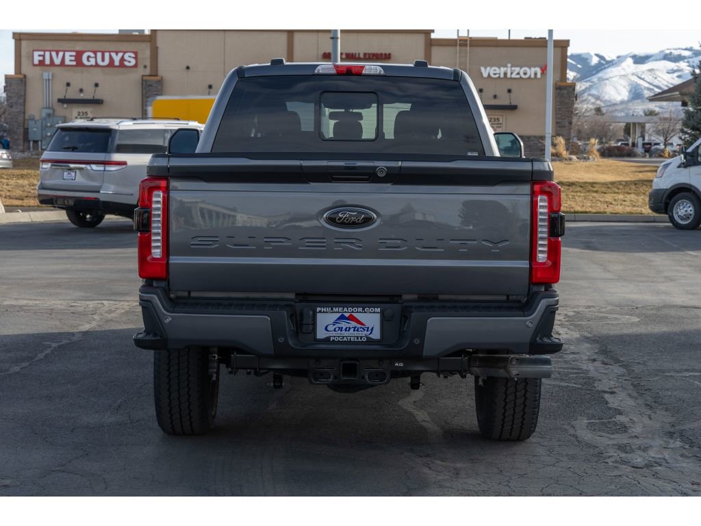 New 2025 Ford F350 XLT w/ Black Appearance Package image 4