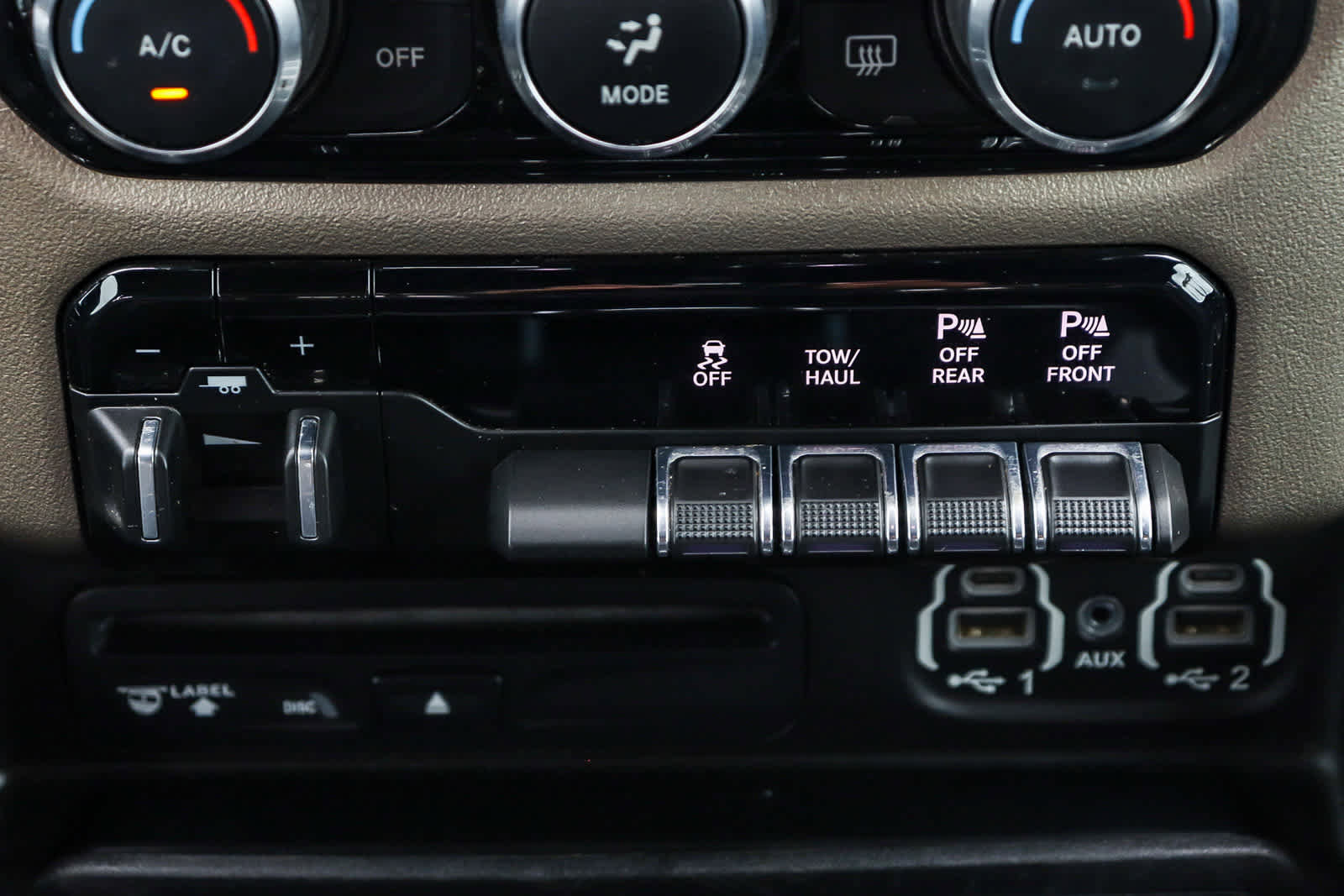 Used 2019 RAM 1500 Laramie RWD image 20