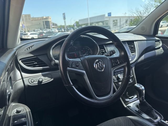 Used 2021 Buick Encore Preferred FWD image 18