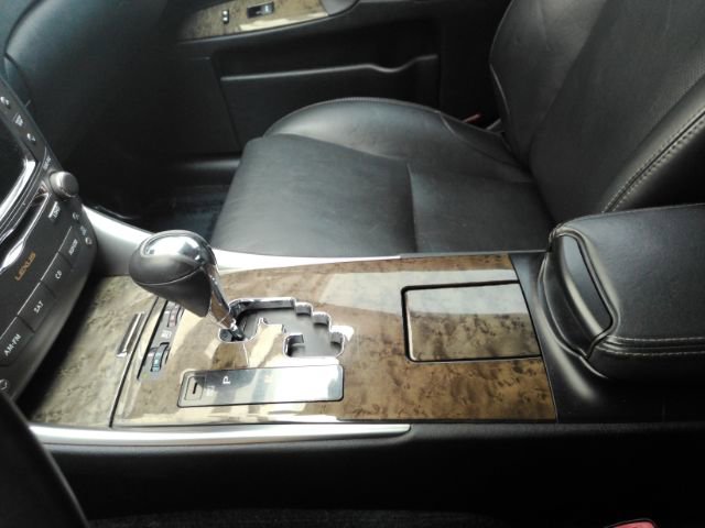 Used 2010 Lexus IS 250 image 41