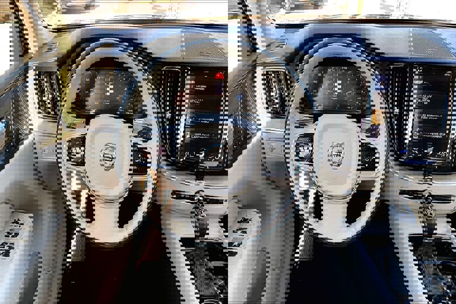 Used 2020 Volvo XC60 T5 Inscription w/ Protection Package Premier image 5