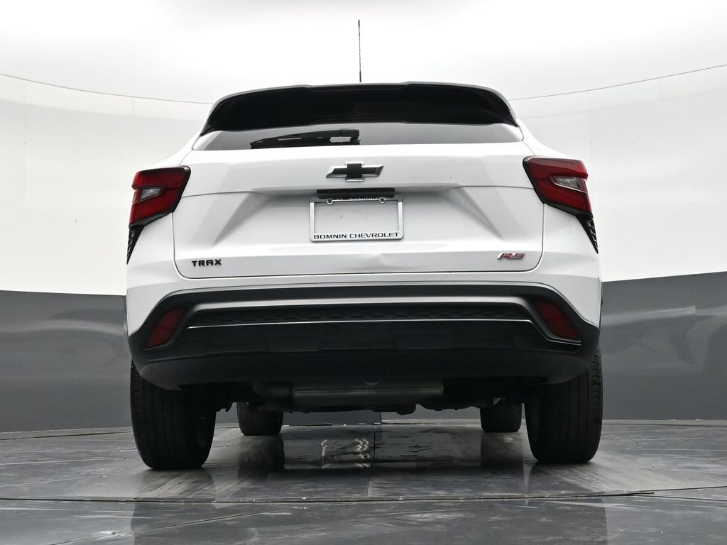 Used 2024 Chevrolet Trax RS image 23