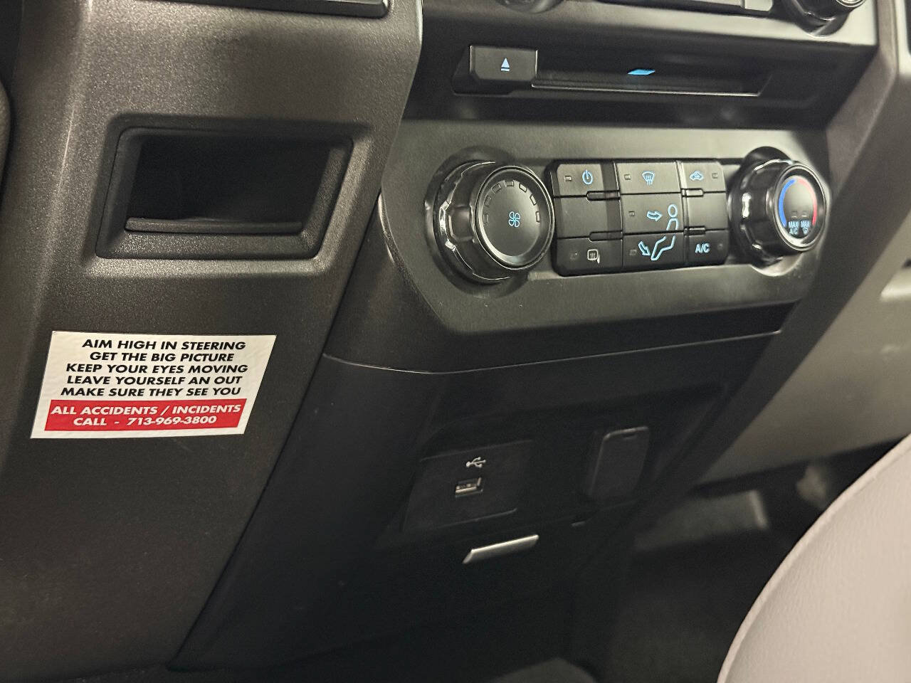 Used 2018 Ford F550 4x4 Regular Cab Super Duty image 50