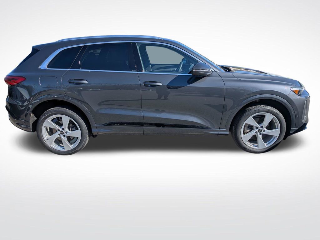 Used 2025 Audi Q5 Premium Plus w/ Premium Plus image 7