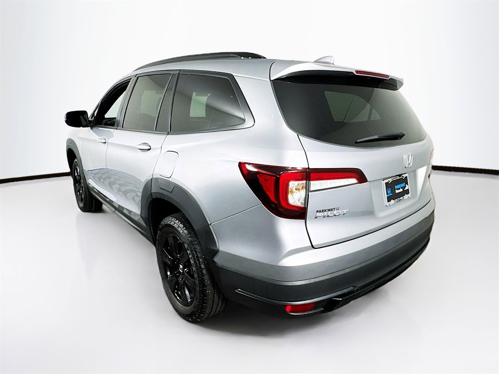 Used 2022 Honda Pilot TrailSport image 5