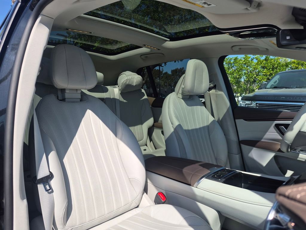 Used 2023 Mercedes-Benz EQS 580 4MATIC SUV image 31