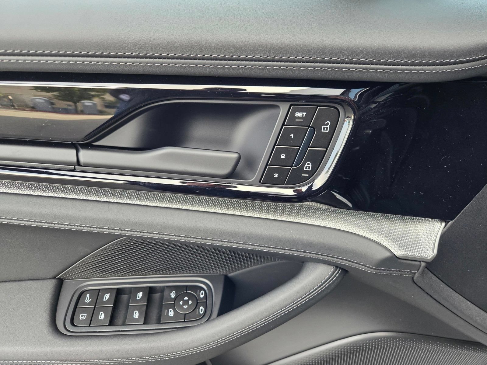 New 2026 Porsche Panamera 4 E-Hybrid AWD/4WD image 20