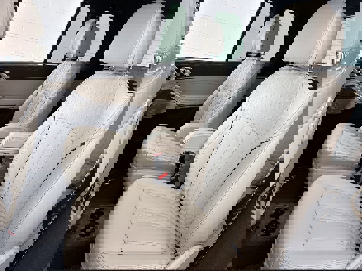 New 2026 BMW X7 M60i image 45