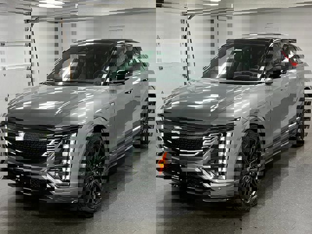 New 2026 Cadillac Lyriq V w/ Exterior Carbon Fiber Package