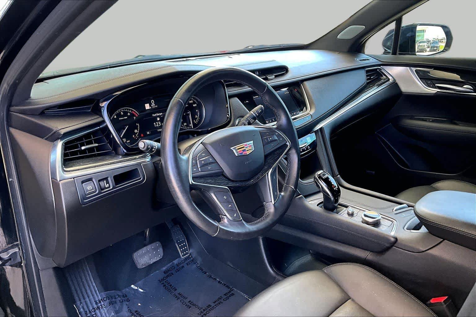 Used 2023 Cadillac XT5 Premium Luxury FWD image 16