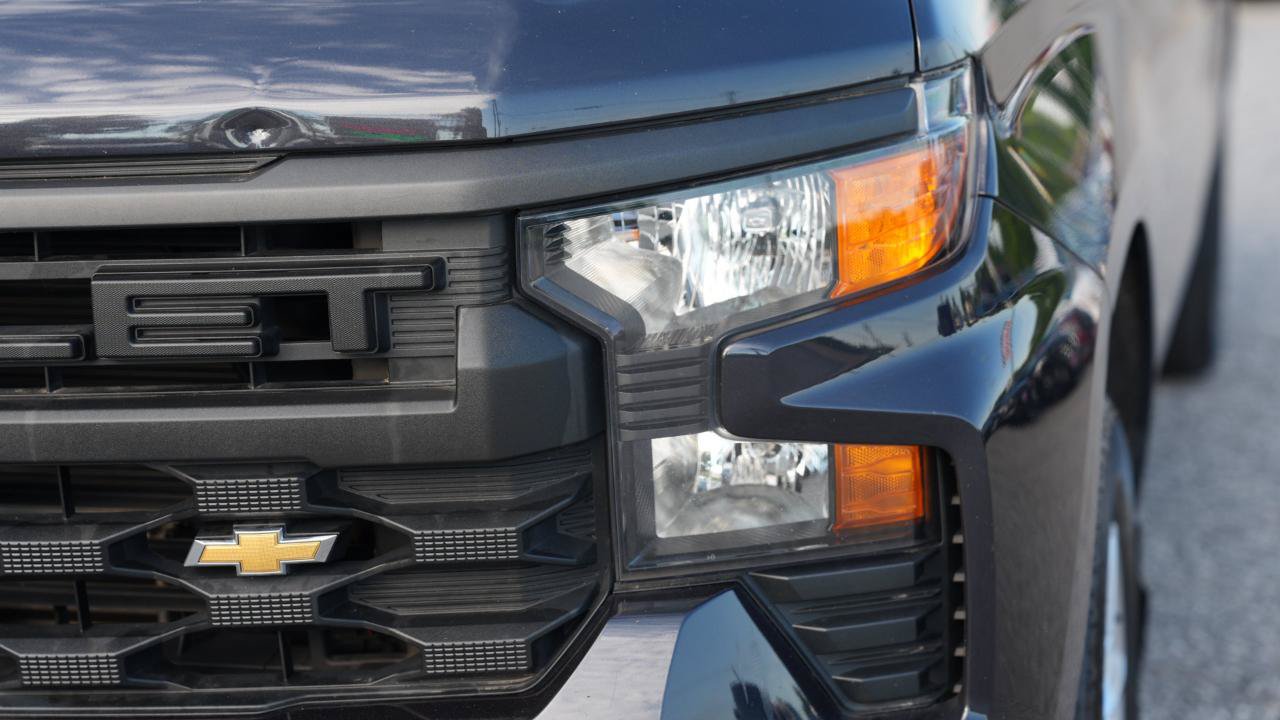 Used 2022 Chevrolet Silverado 1500 Custom AWD/4WD image 9