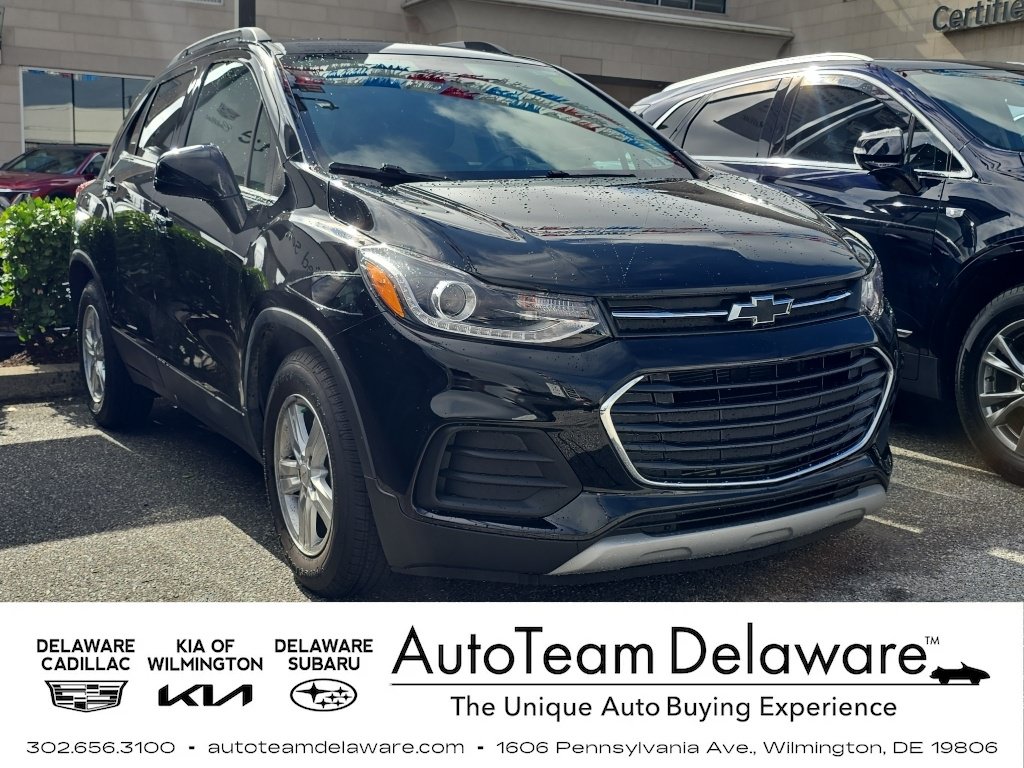 Used 2020 Chevrolet Trax LT w/ Driver Confidence Package FWD image 1