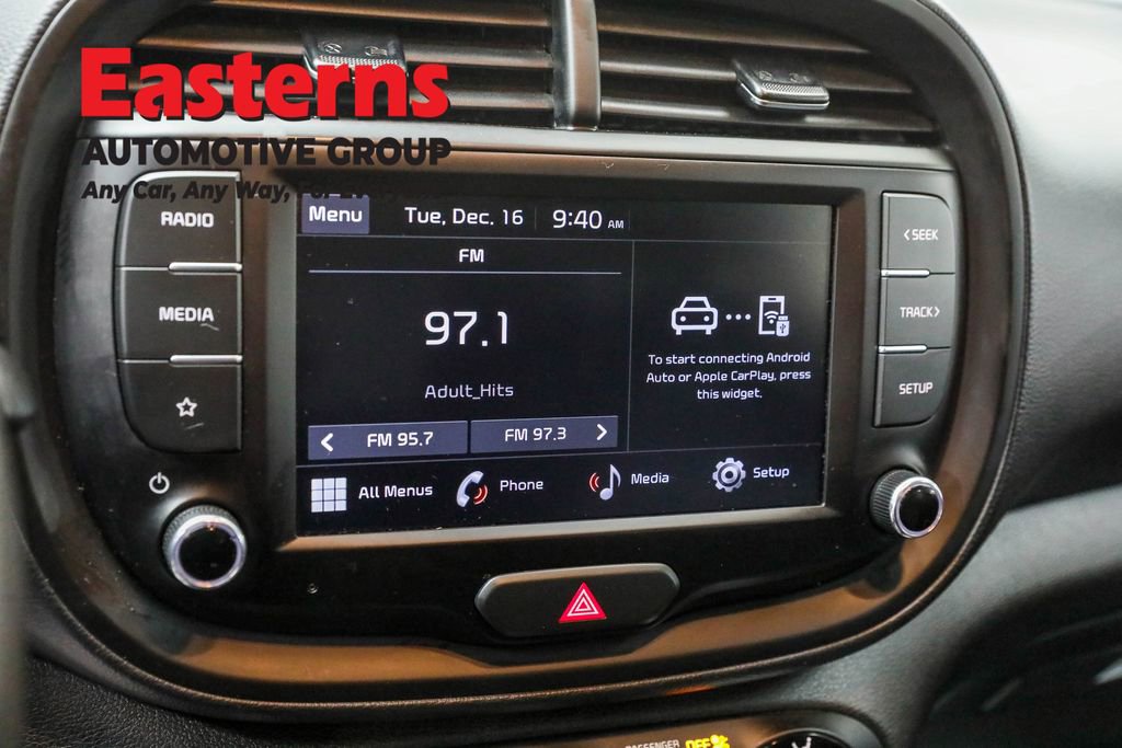 Used 2023 Kia Soul LX image 32