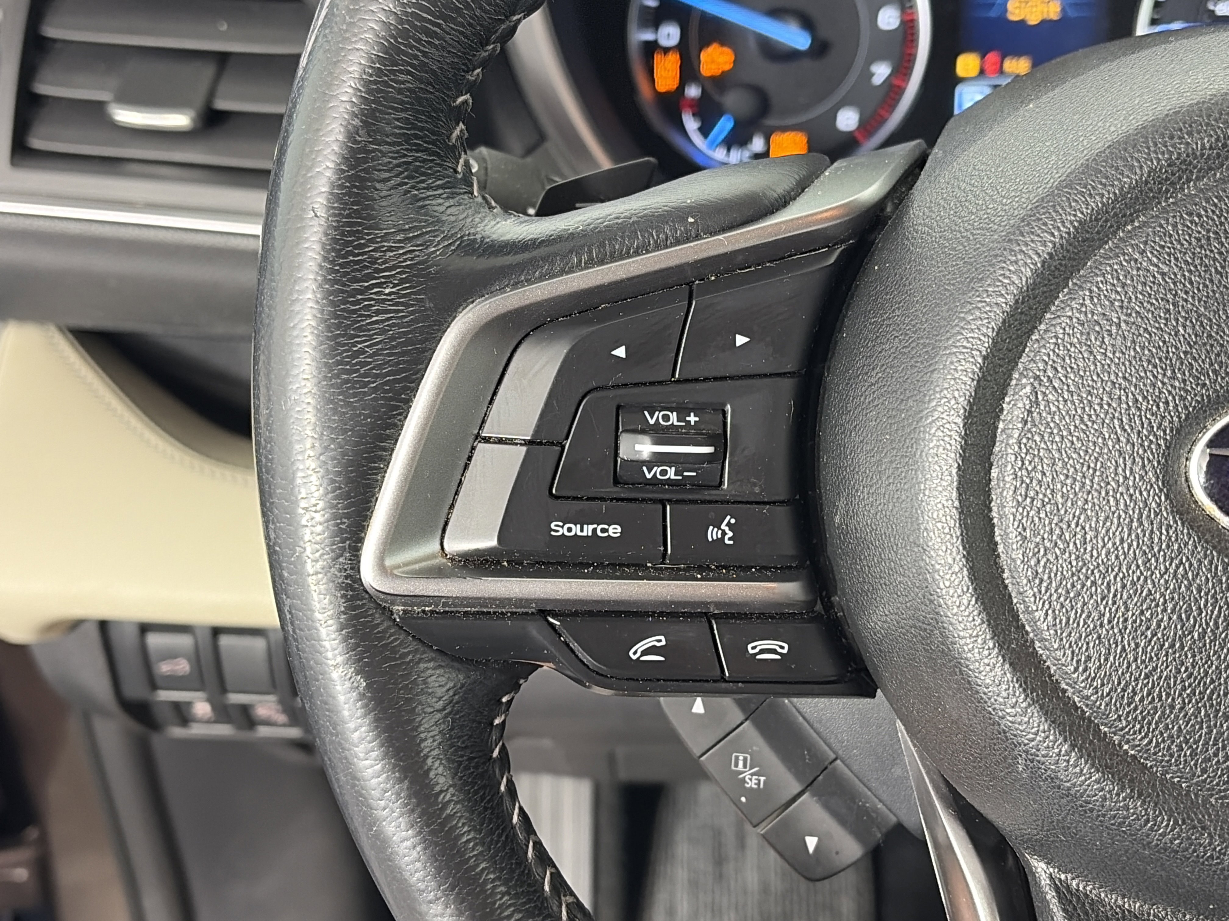 Used 2019 Subaru Ascent Limited w/ Popular Package #3 AWD/4WD image 31