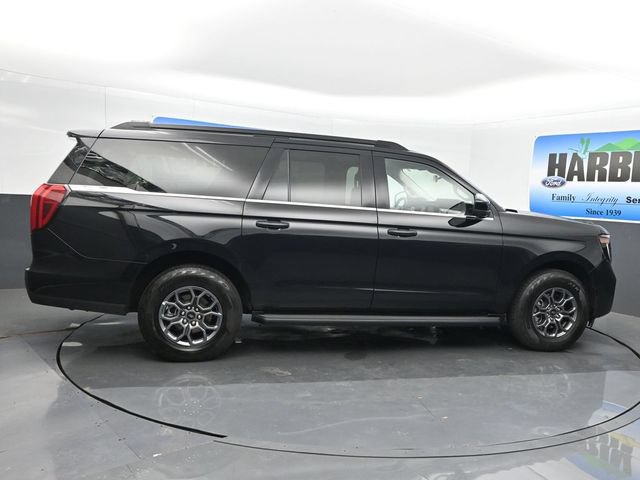 Used 2025 Ford Expedition Max Active AWD/4WD image 6
