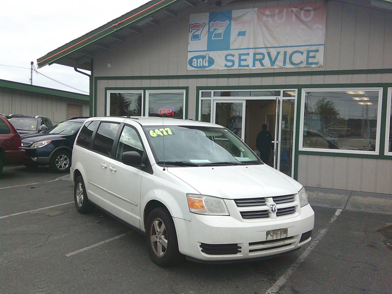 Used 2010 Dodge Grand Caravan SE