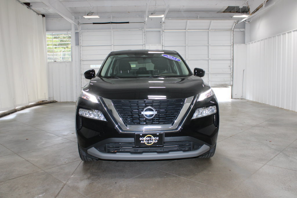 Used 2023 Nissan Rogue SV AWD/4WD image 3