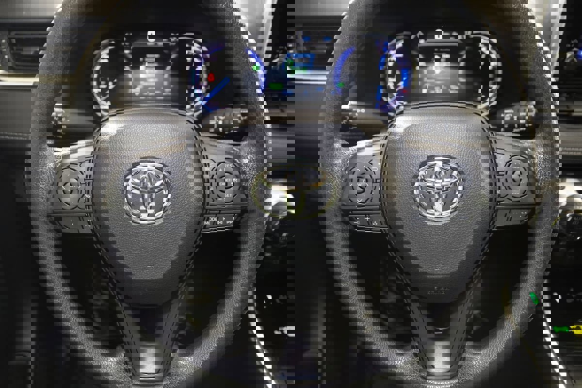 Used 2024 Toyota RAV4 XLE w/ Convenience Package AWD/4WD image 35