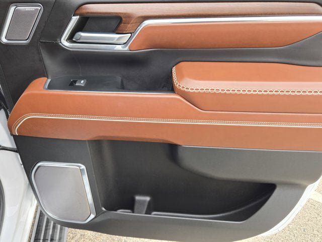 Used 2024 GMC Sierra 2500 Denali Ultimate image 12