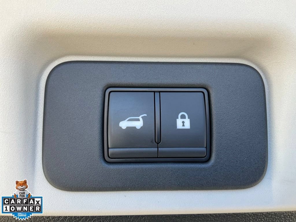 Used 2023 Nissan Ariya FWD image 11