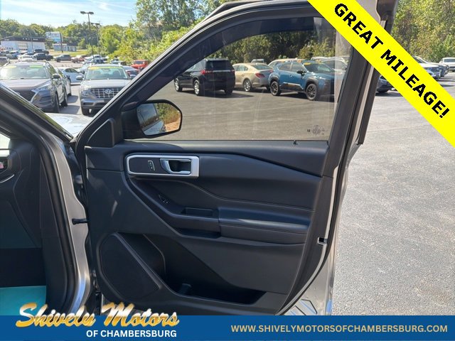 Used 2020 Ford Explorer XLT w/ Equipment Group 202A image 16