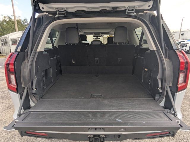 Used 2025 Ford Expedition Max Active AWD/4WD image 14