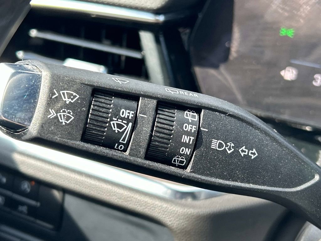 Used 2025 Chevrolet Tahoe Premier AWD/4WD image 28