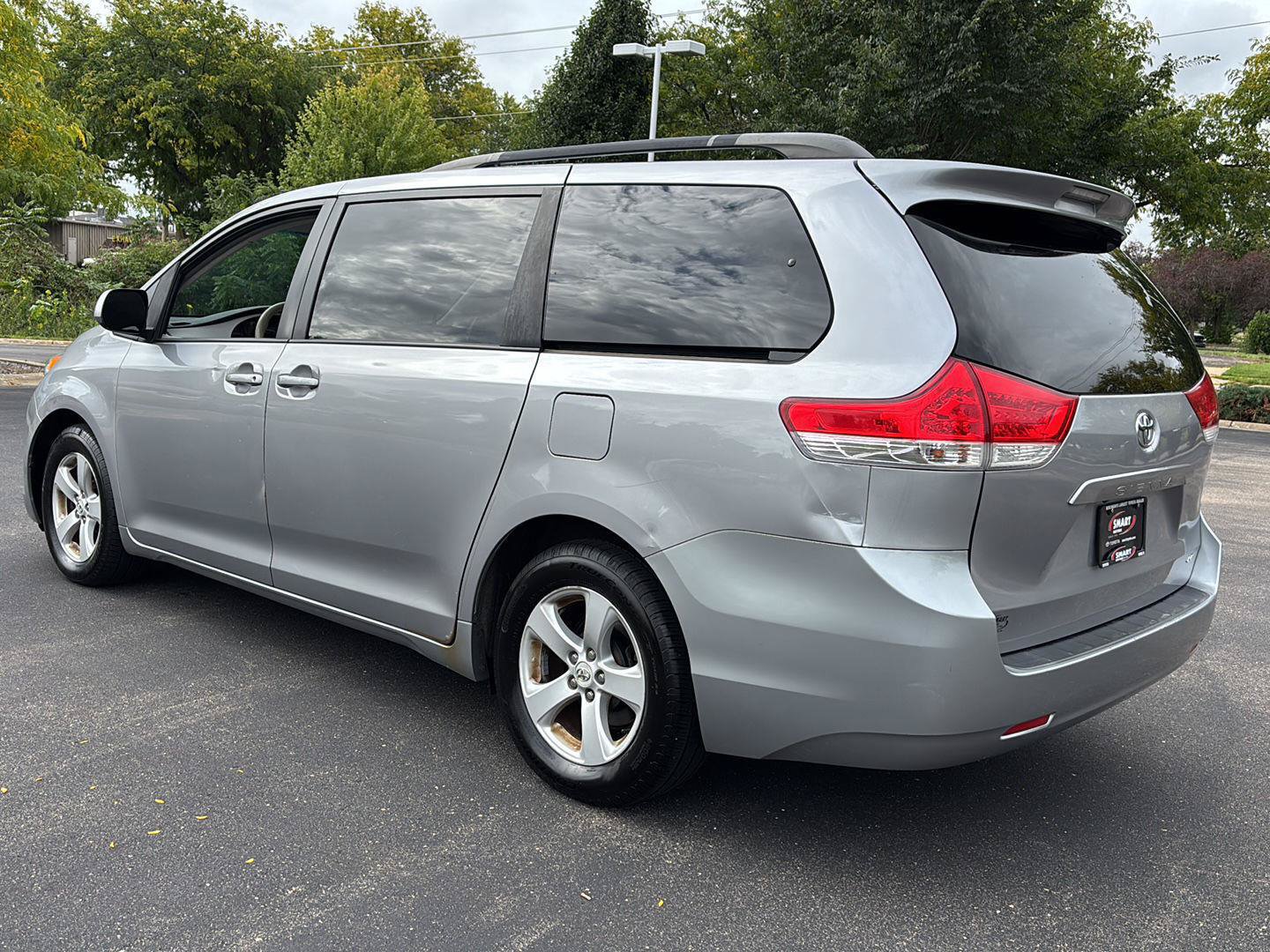 Used 2011 Toyota Sienna LE w/ Towing Pkg FWD image 23