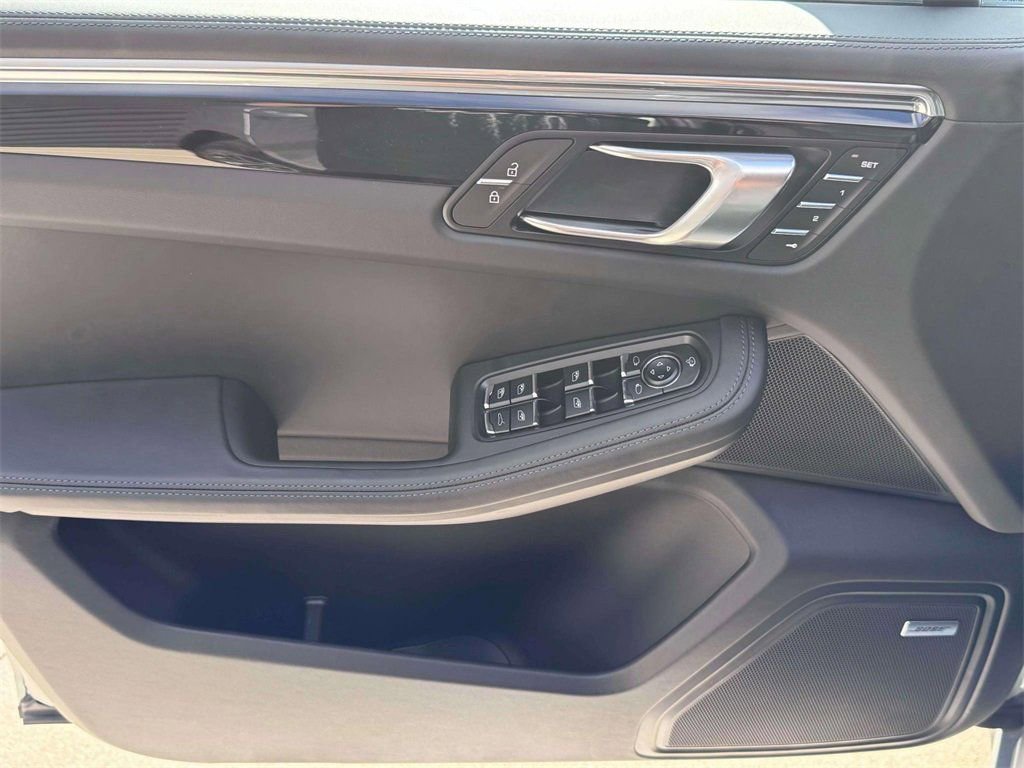 New 2026 Porsche Macan S image 16