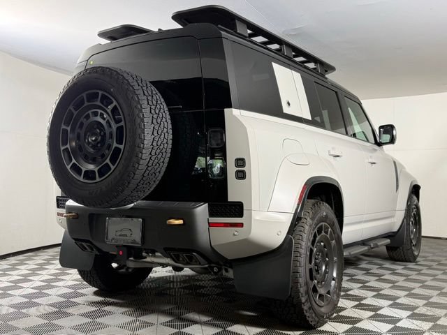 New 2026 Land Rover Defender 110 OCTA AWD/4WD image 8