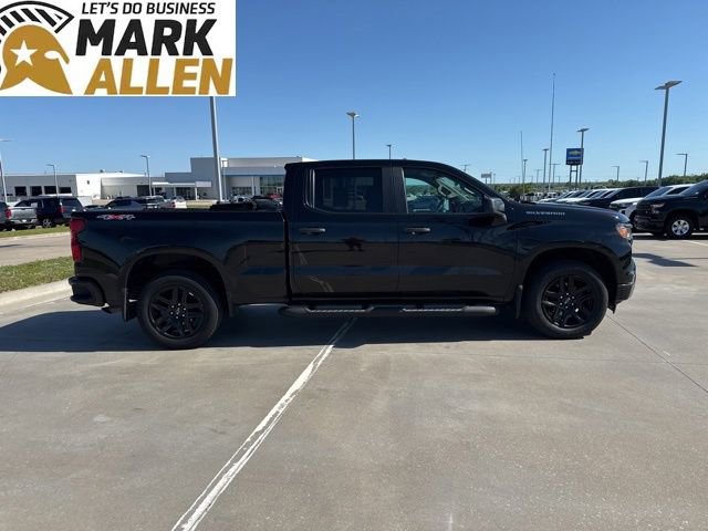 Used 2023 Chevrolet Silverado 1500 Custom AWD/4WD image 6