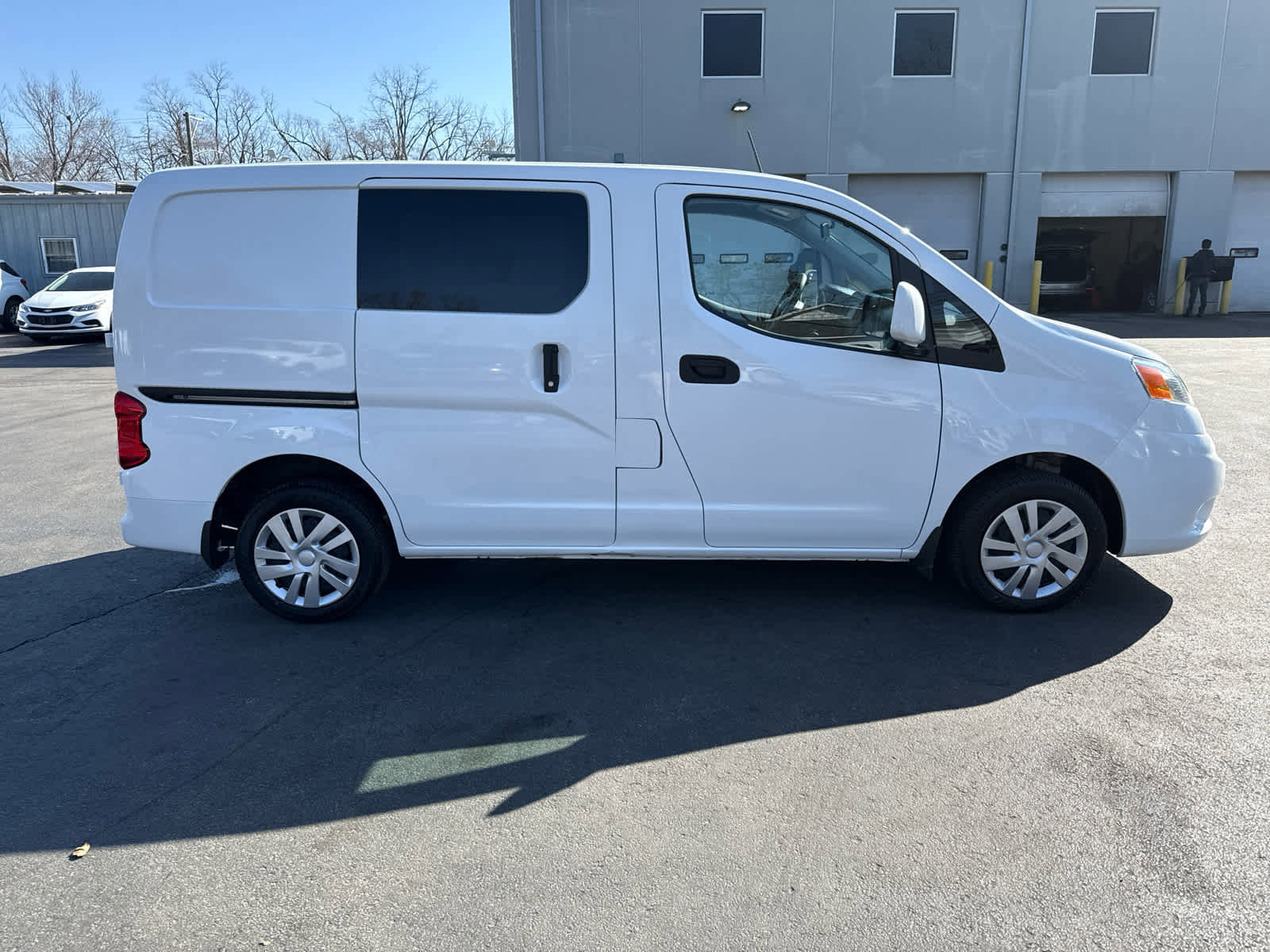 Used 2020 Nissan NV200 SV w/ Sliding Glass Door Package FWD image 2