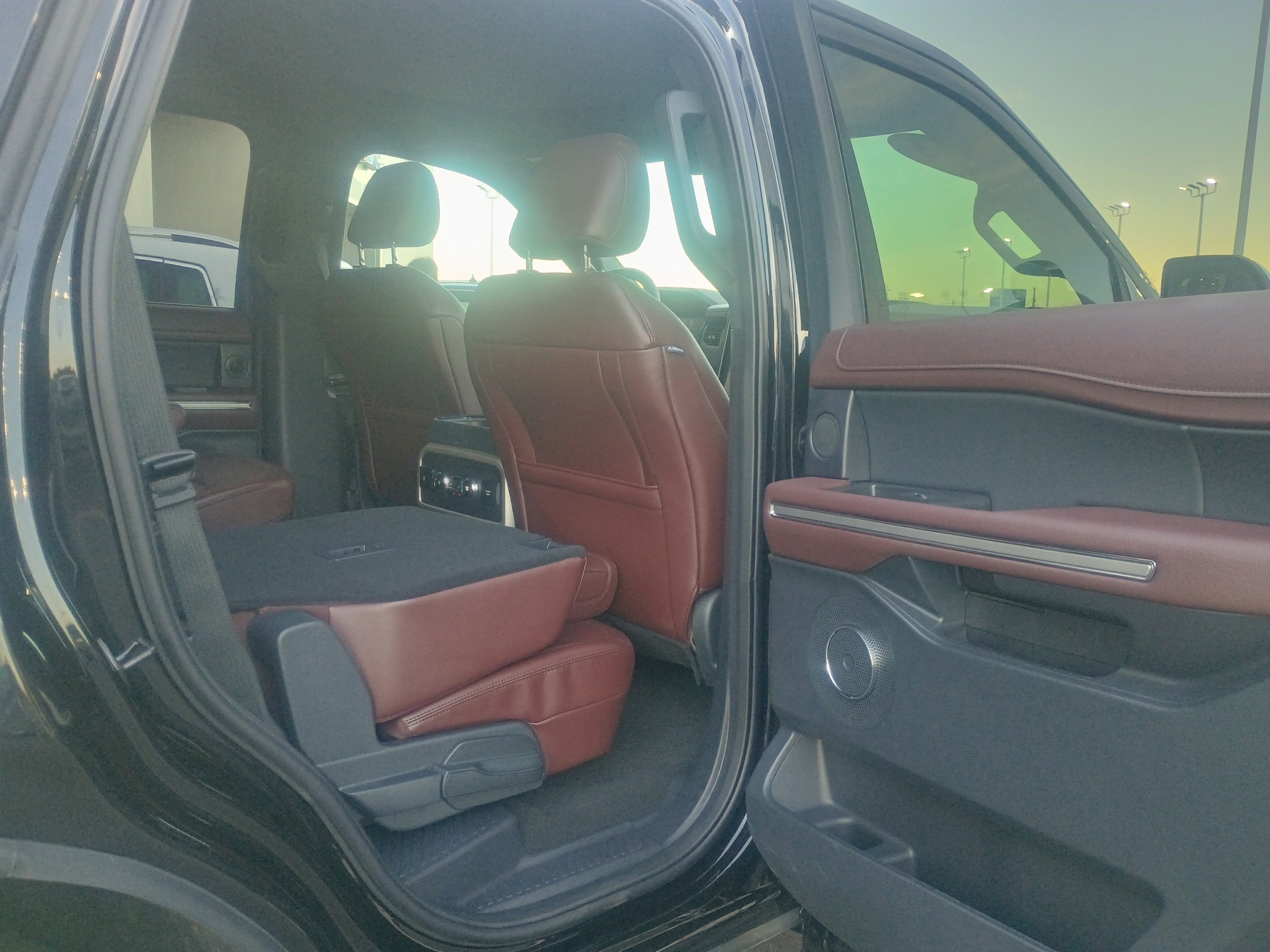 Certified 2024 Ford Expedition Limited image 18