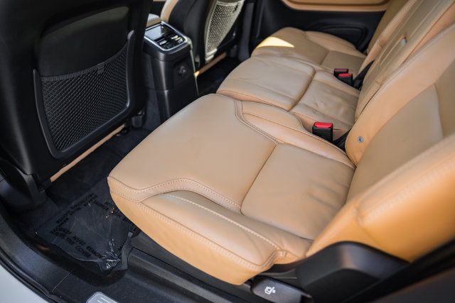 Certified 2024 Volvo XC90 T8 Ultimate w/ Lounge Package AWD/4WD image 26