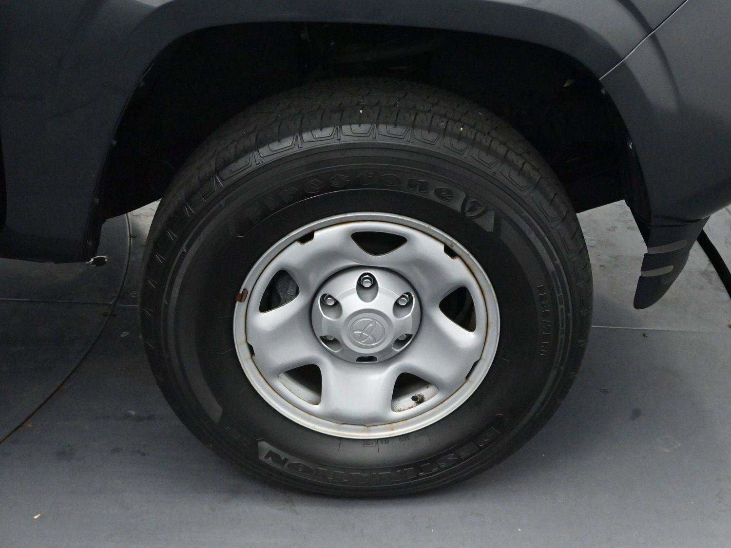 Used 2023 Toyota Tacoma SR AWD/4WD image 33