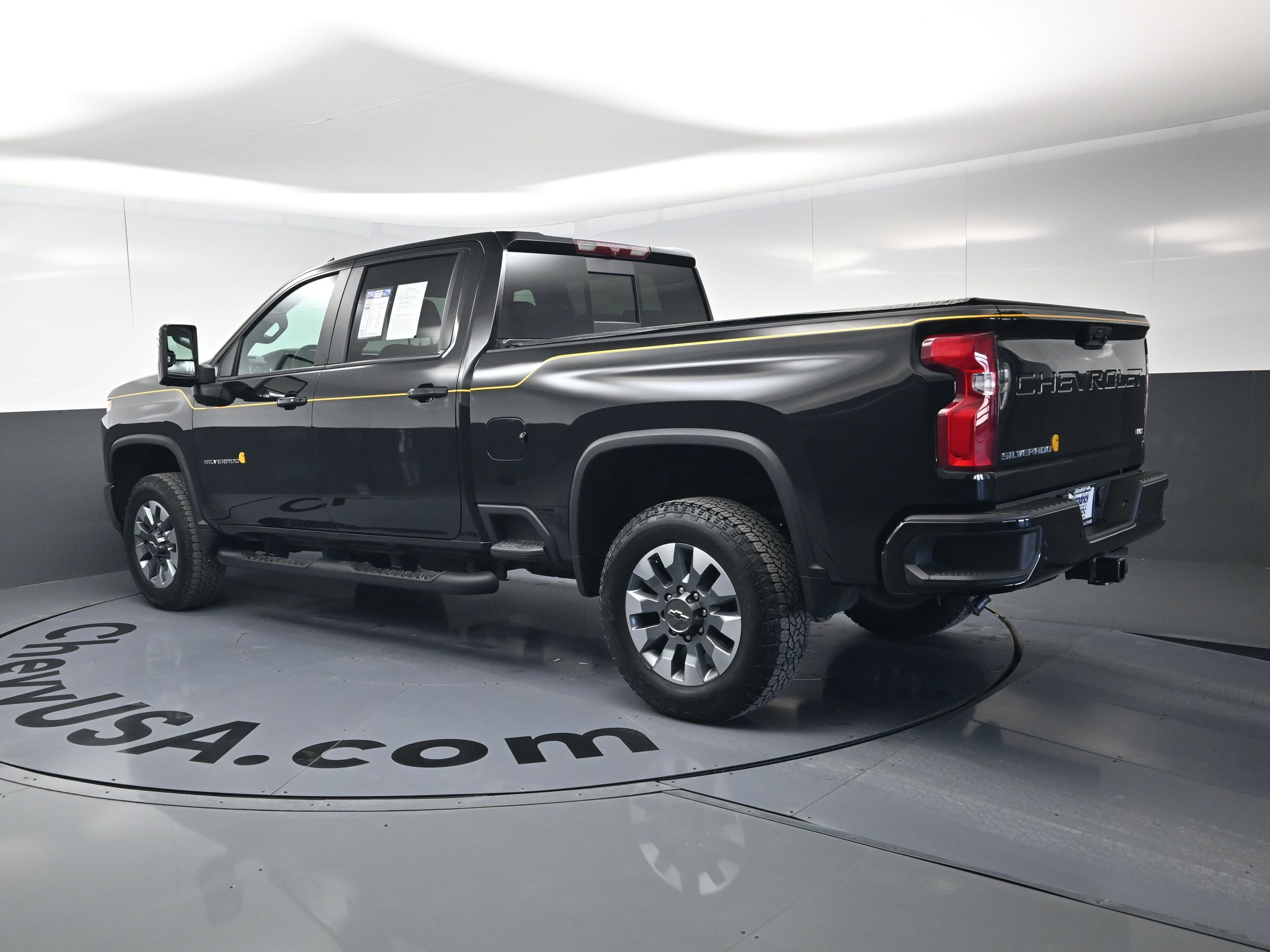 Certified 2023 Chevrolet Silverado 2500 LTZ w/ Carhartt Edition image 7