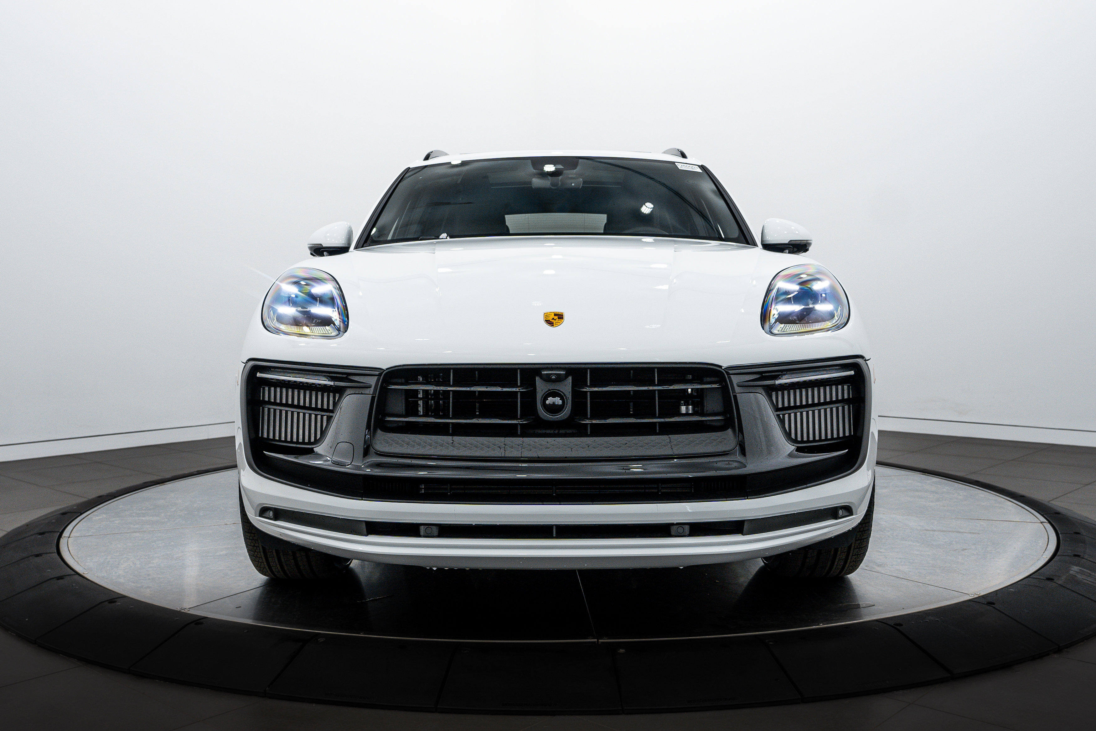New 2026 Porsche Macan GTS image 10