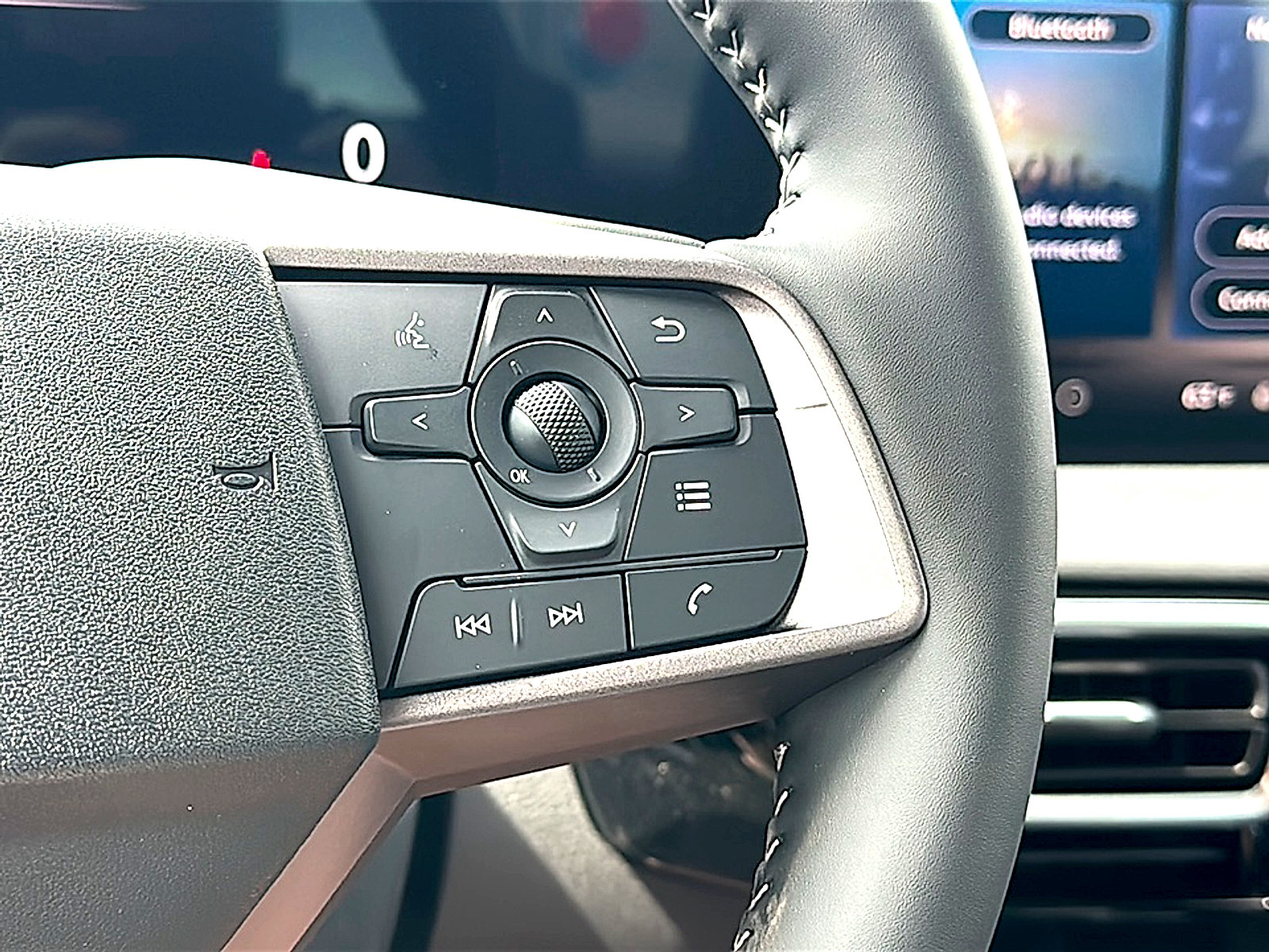 New 2026 Nissan Sentra SV w/ SV Convenience Package FWD image 18