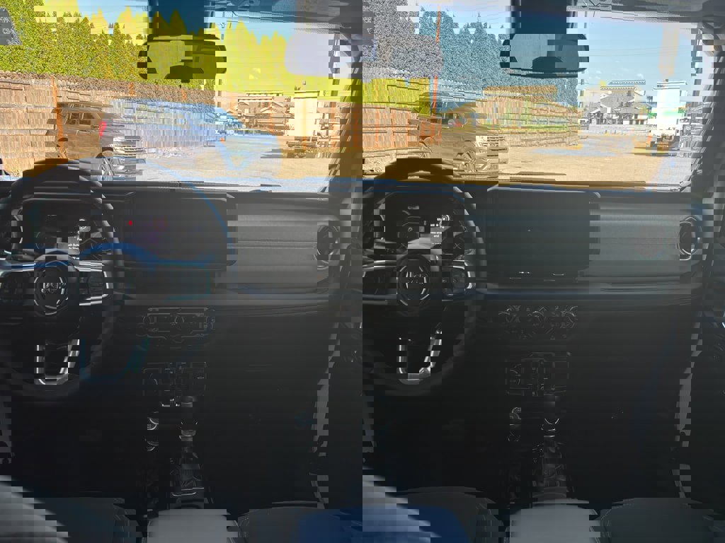 Used 2024 Jeep Wrangler Sahara image 30