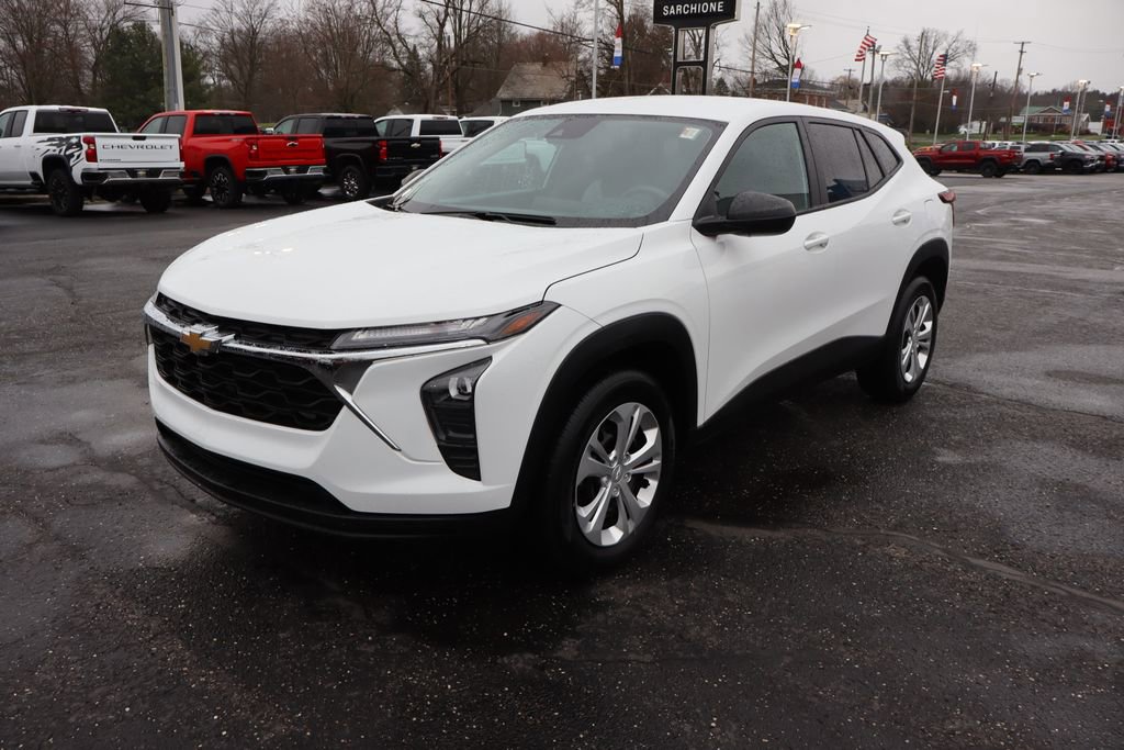 Used 2024 Chevrolet Trax LS image 27